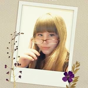 Meet your Posher, Rebecca